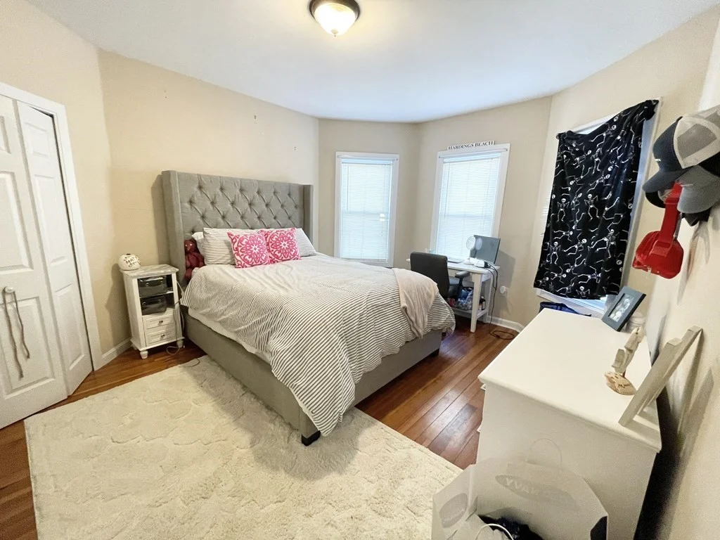 3 bed, 1 bath apartment for rent at 25 Sudan St Unit 2, Dorchester — photo 4 of 9