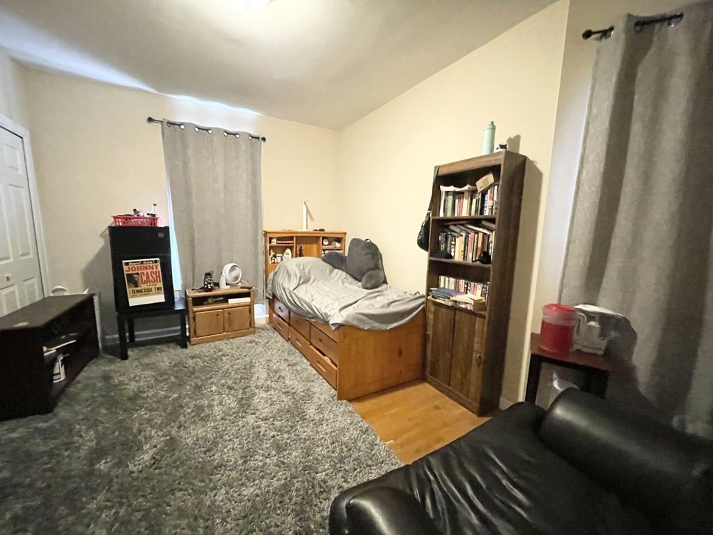 4 bed, 1 bath apartment for rent at 25 Sudan St Unit 3, Dorchester — photo 6 of 11