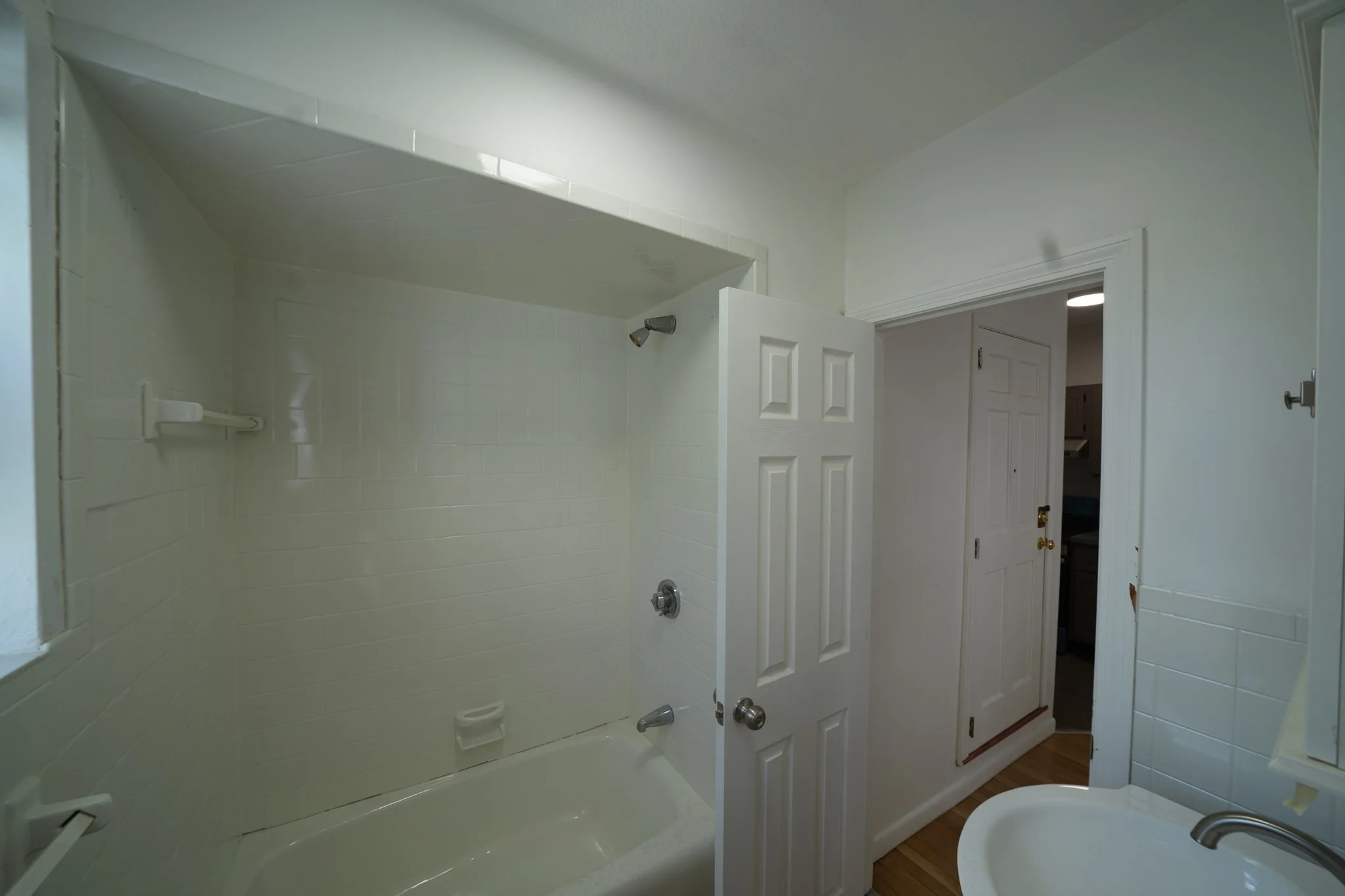 1 bed, 1 bath apartment for rent at 25 Temple Unit 1L, Winter Hill — photo 12 of 19