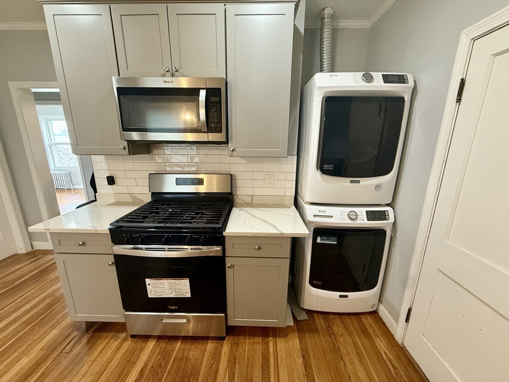 4 bed, 2 bath apartment for rent at 25 Teragram St Unit 1, Boston — photo 4 of 16