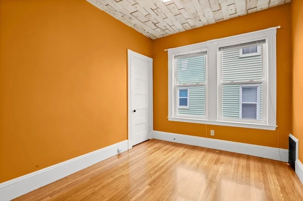 2 bed, 1 bath apartment for rent at 25 Tower Unit 1, Jamaica Plain — photo 8 of 28
