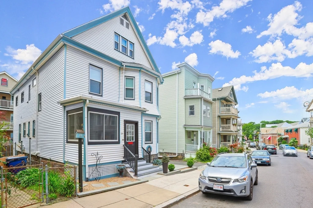 2 bed, 1 bath apartment for rent at 25 Tower Unit 1, Jamaica Plain — photo 2 of 28