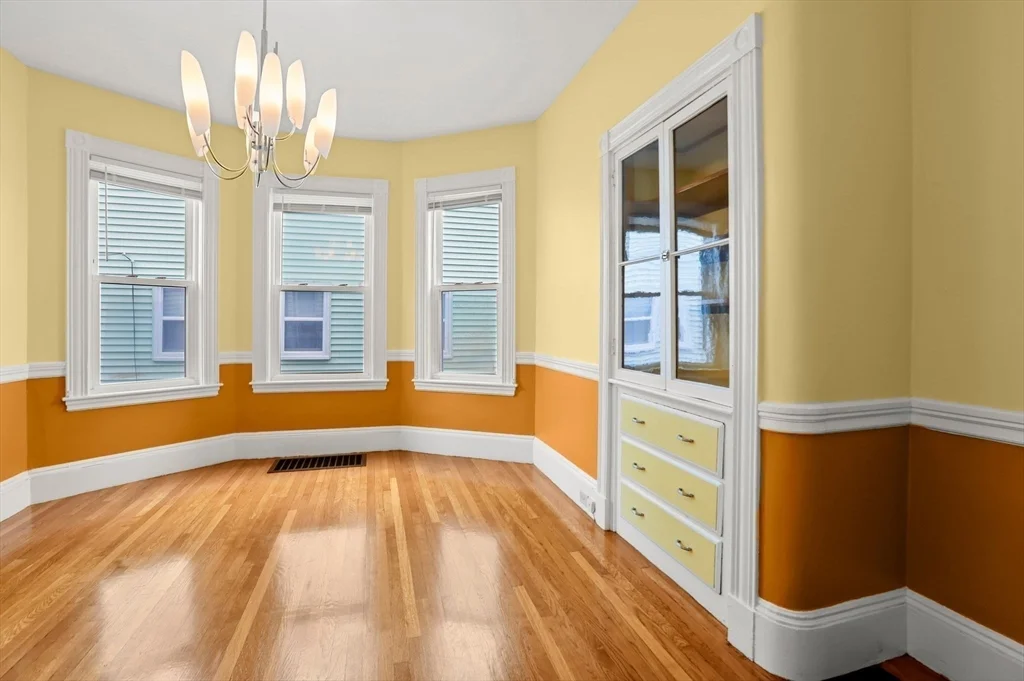 2 bed, 1 bath apartment for rent at 25 Tower Unit 1, Jamaica Plain — photo 11 of 28
