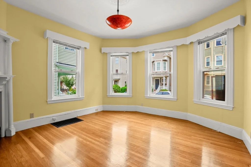 2 bed, 1 bath apartment for rent at 25 Tower Unit 1, Jamaica Plain — photo 6 of 28