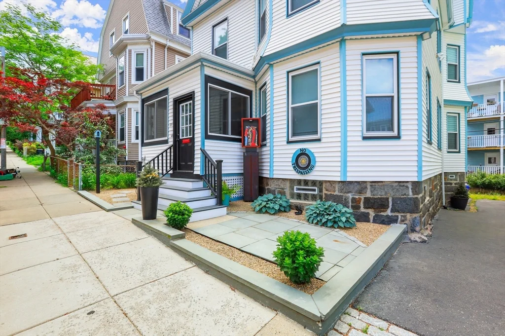 2 bed, 1 bath apartment for rent at 25 Tower Unit 1, Jamaica Plain — photo 28 of 28
