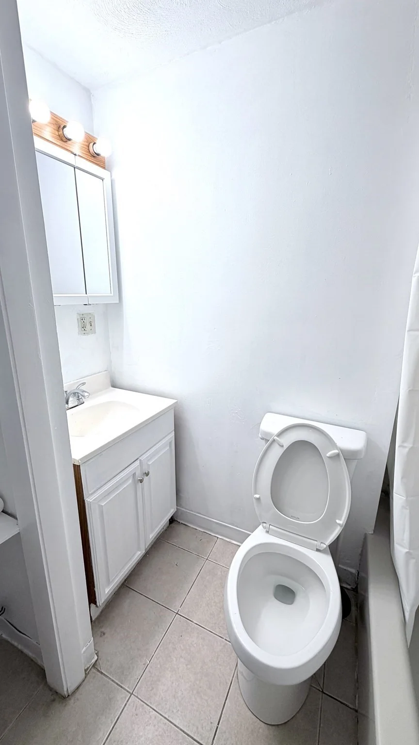 2 bed, 1 bath apartment for rent at 25 W 5ht St Unit 2, South Boston — photo 8 of 11