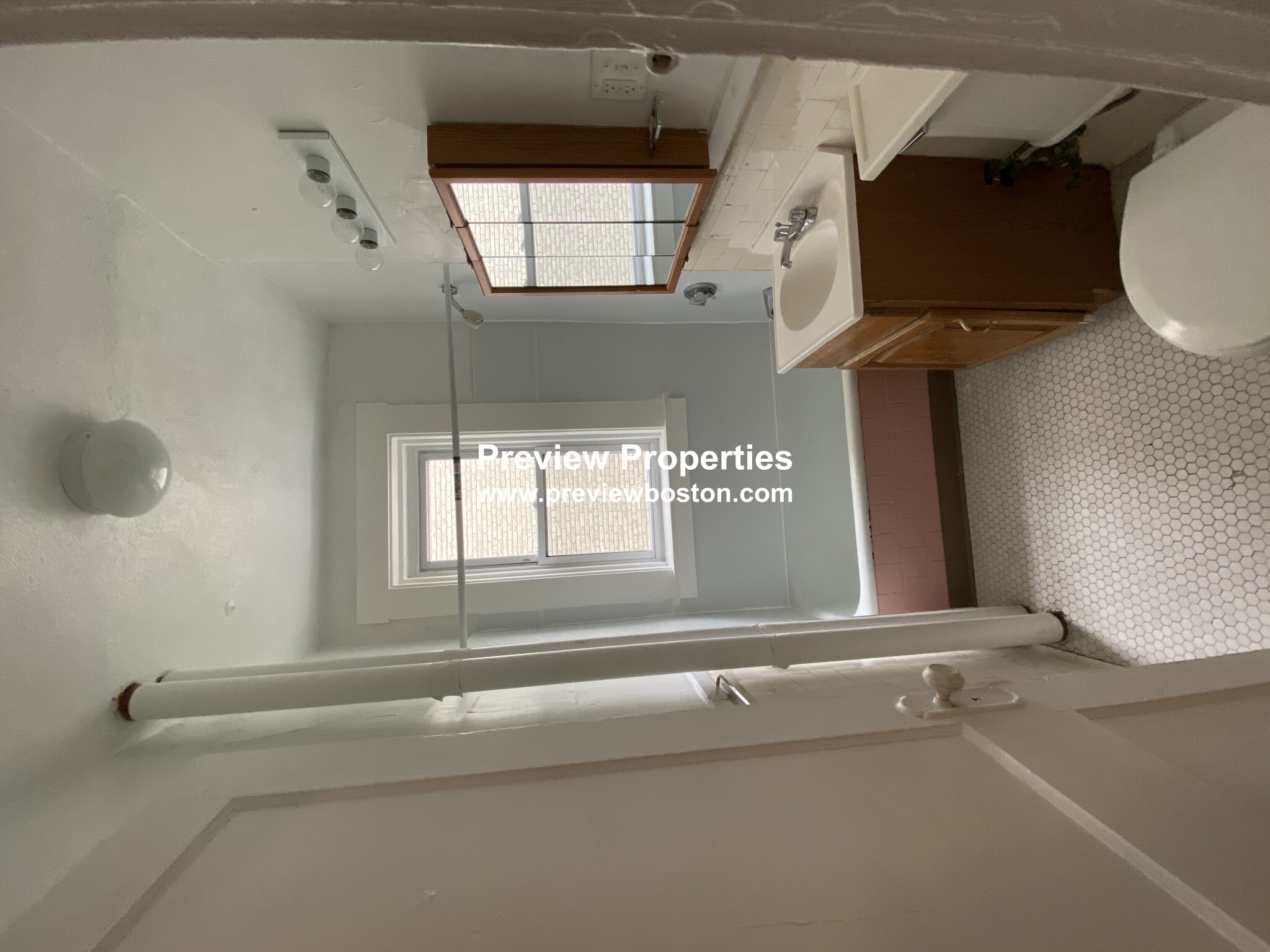 Studio bed, 1 bath apartment for rent at 25 Walbridge St Unit 11P, Allston — photo 3 of 4