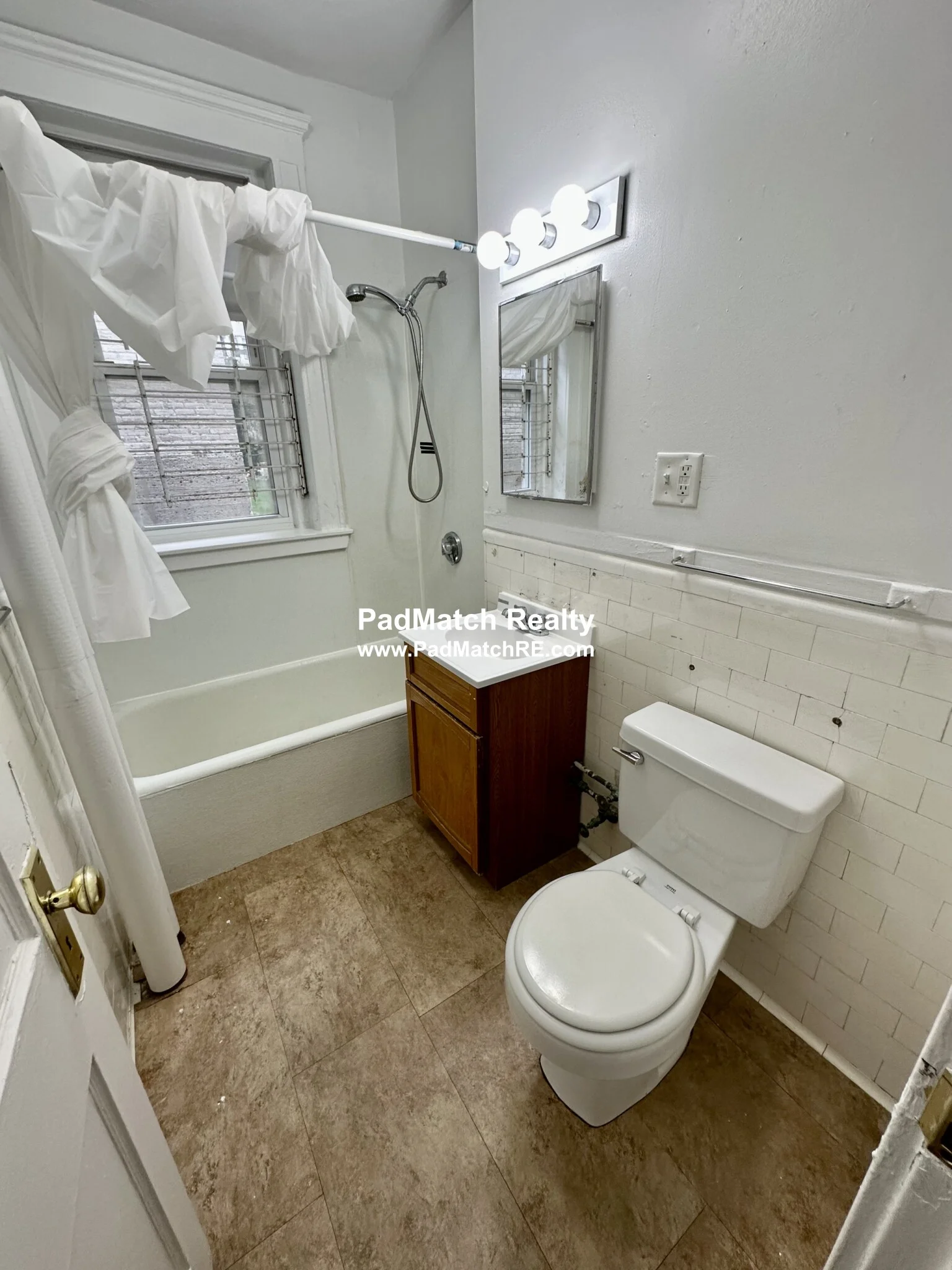 Studio bed, 1 bath apartment for rent at 25 Walbridge St Unit 5, Allston — photo 10 of 12