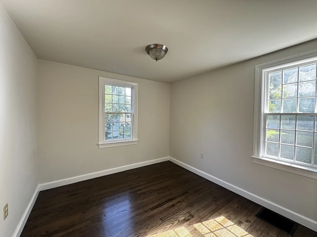 4 bed, 2 bath apartment for rent at 25 Warren Ave, Randolph — photo 9 of 27