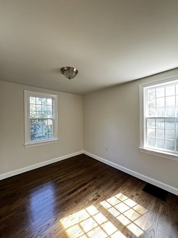 4 bed, 2 bath apartment for rent at 25 Warren Ave, Randolph — photo 8 of 27