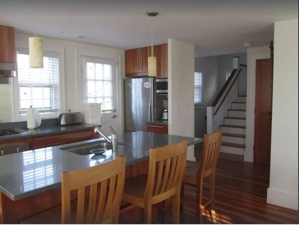 3 bed, 2 bath apartment for rent at 25 Washington St Unit B APT, Nantucket — photo 4 of 12