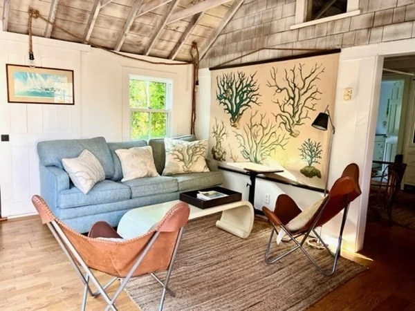 1 bed, 1 bath apartment for rent at 25 Washington St Unit B, Nantucket — photo 1 of 8