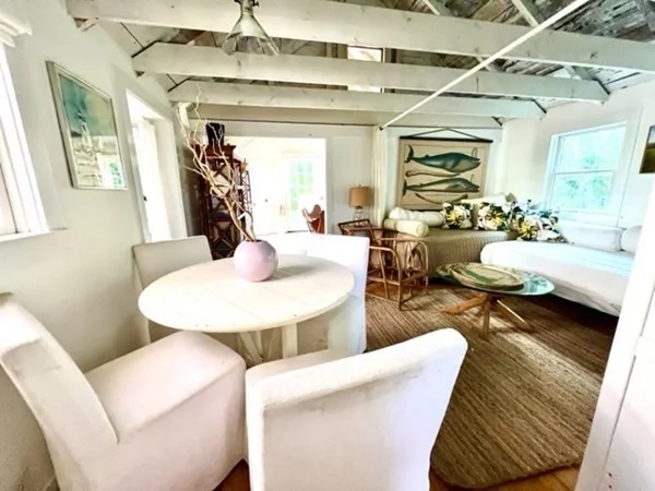 1 bed, 1 bath apartment for rent at 25 Washington St Unit B, Nantucket — photo 5 of 8