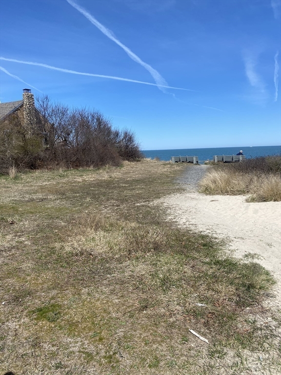 2 bed, 1 bath apartment for rent at 25 Webster Dr, Manomet — photo 17 of 28