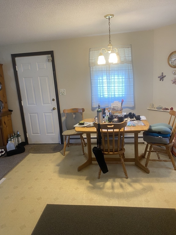 2 bed, 1 bath apartment for rent at 25 Webster Dr, Manomet — photo 5 of 28