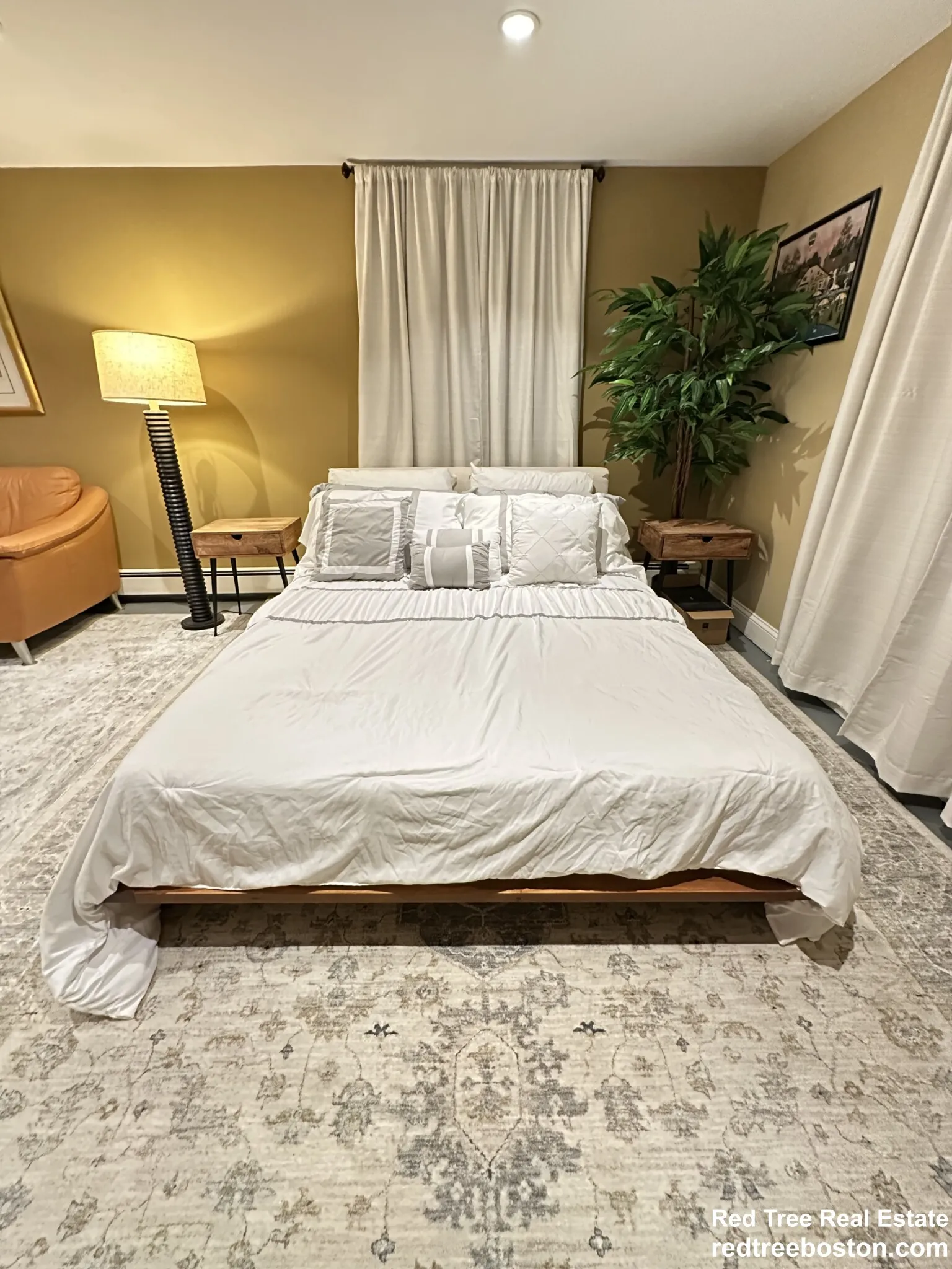 Studio bed, 1 bath apartment for rent at 25 Westfield Rd Unit 1, West Newton — photo 3 of 19