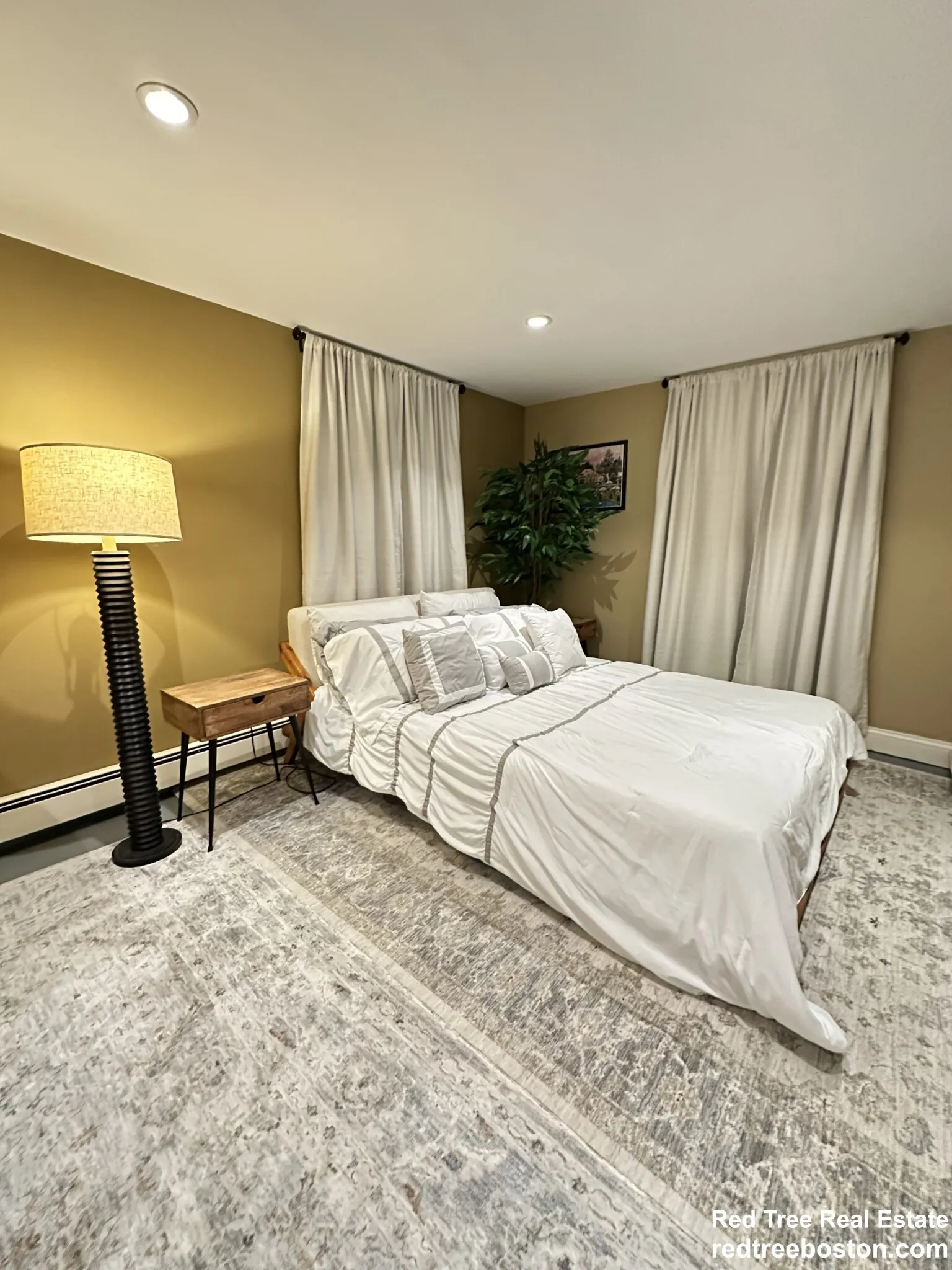 Studio bed, 1 bath apartment for rent at 25 Westfield Rd Unit 1, West Newton — photo 4 of 19