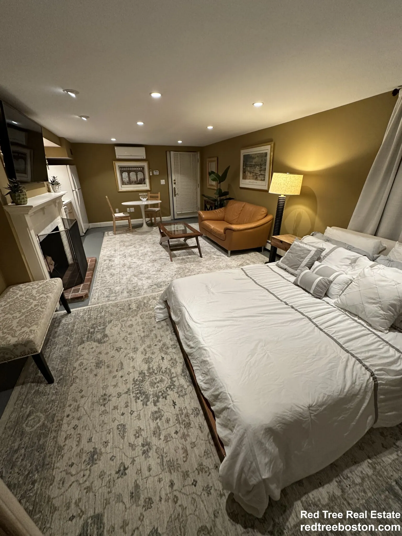Studio bed, 1 bath apartment for rent at 25 Westfield Rd Unit 1, West Newton — photo 1 of 19