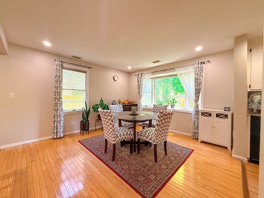 2 bed, 1 bath apartment for rent at 25 Westview Rd Unit 25, West Natick — photo 5 of 18