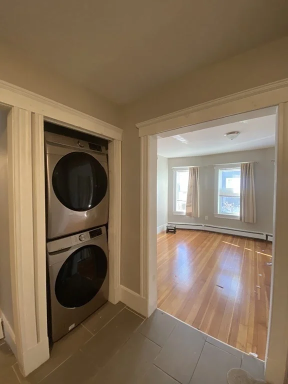 1 bed, 1 bath apartment for rent at 25 Weybosset St Unit 1, Hyde Park — photo 8 of 19