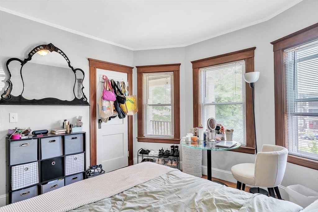 4 bed, 1 bath apartment for rent at 25 Wilson Park Unit 1, Brighton — photo 11 of 23