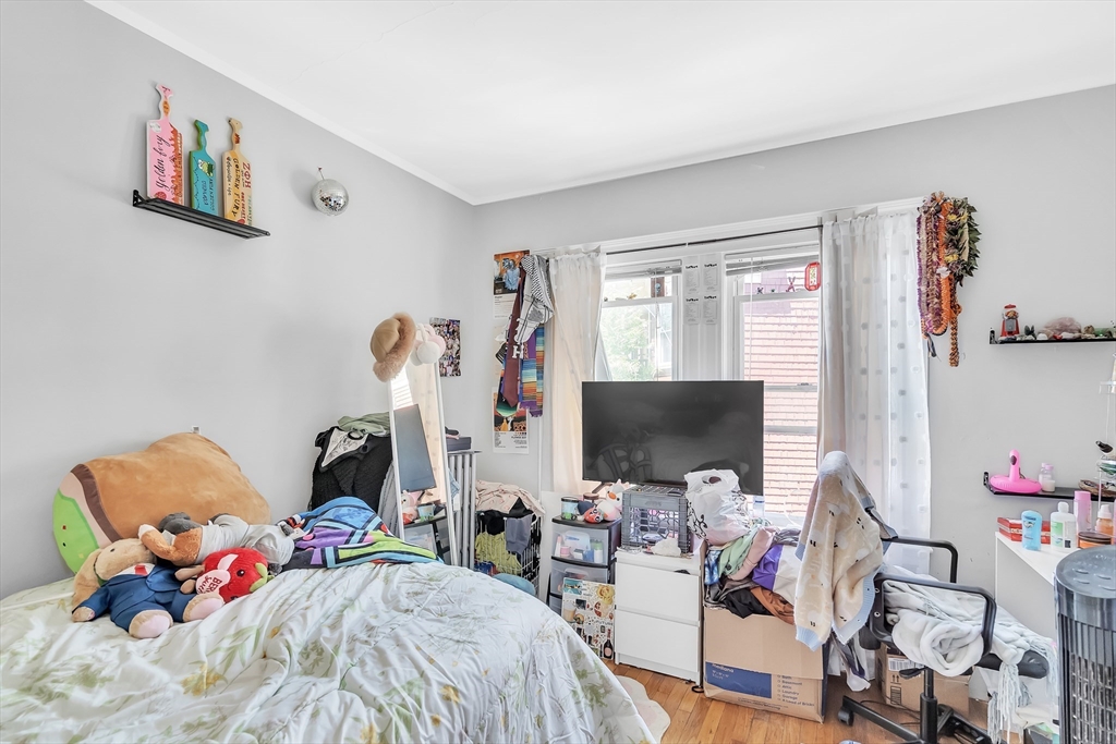 4 bed, 1 bath apartment for rent at 25 Wilson Park Unit 2, Brighton — photo 17 of 24