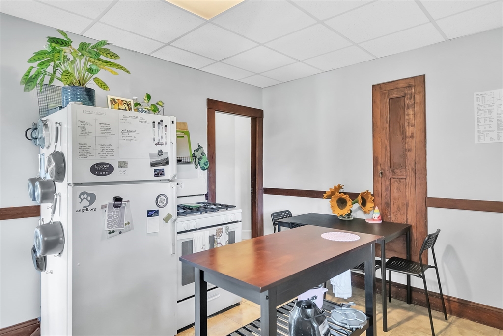 4 bed, 1 bath apartment for rent at 25 Wilson Park Unit 2, Brighton — photo 8 of 24