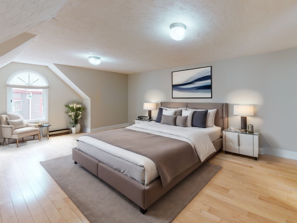 4 bed, 4+ bath apartment for rent at 25 Winthrop Rd, Brookline — photo 6 of 17