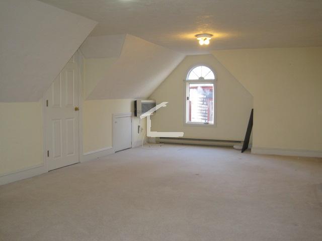5 bed, 4+ bath apartment for rent at 25 Winthrop Rd Unit 25, Aspinwall Hill — photo 9 of 16