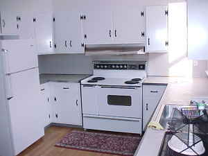 4 bed, 2.5 bath apartment for rent at 25 Woodward St, Newton Highlands — photo 6 of 7