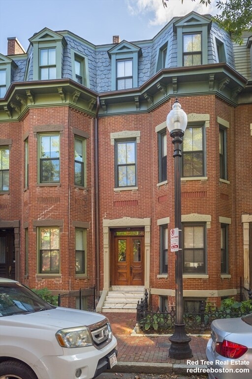 4 bed, 3 bath apartment for rent at 25 Worthington St Unit 2, Mission Hill — photo 14 of 15