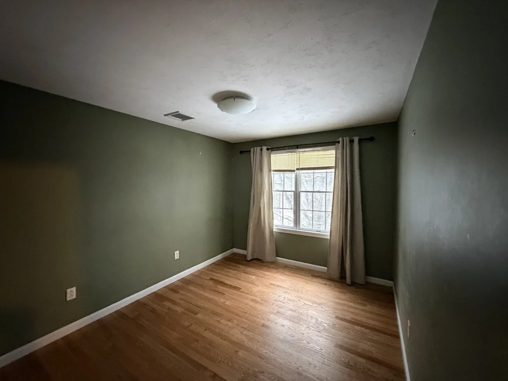 4 bed, 3 bath apartment for rent at 25 Wren Ter, Quincy — photo 19 of 36