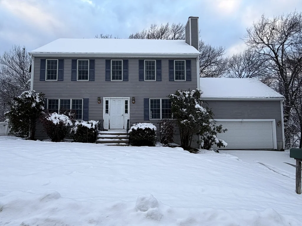 4 bed, 3 bath apartment for rent at 25 Wren Ter, Quincy — photo 1 of 36