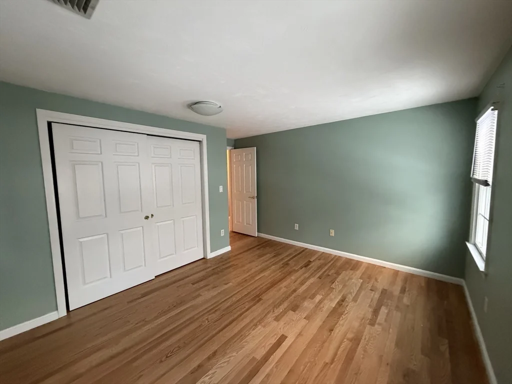 4 bed, 3 bath apartment for rent at 25 Wren Ter, Quincy — photo 21 of 36