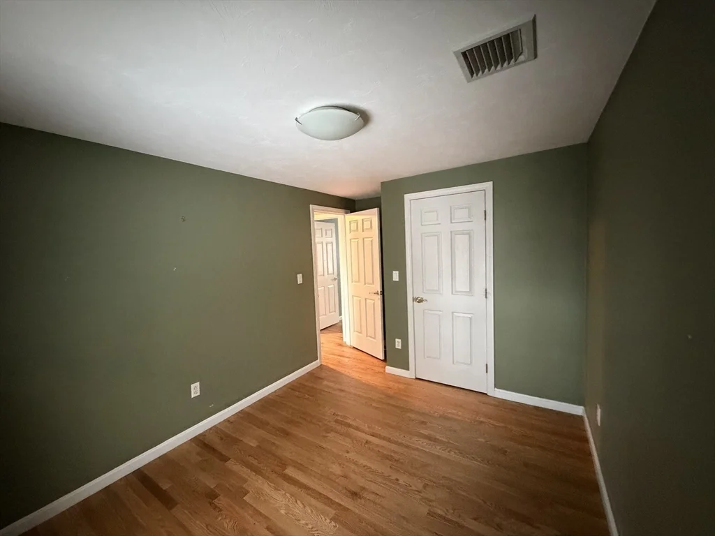 4 bed, 3 bath apartment for rent at 25 Wren Ter, Quincy — photo 18 of 36