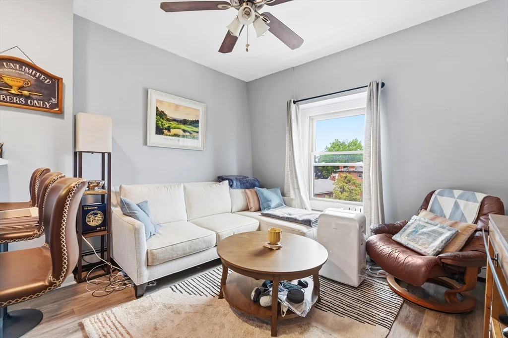1 bed, 1 bath apartment for rent at 250-252 Main St Unit 5, Charlestown — photo 2 of 5