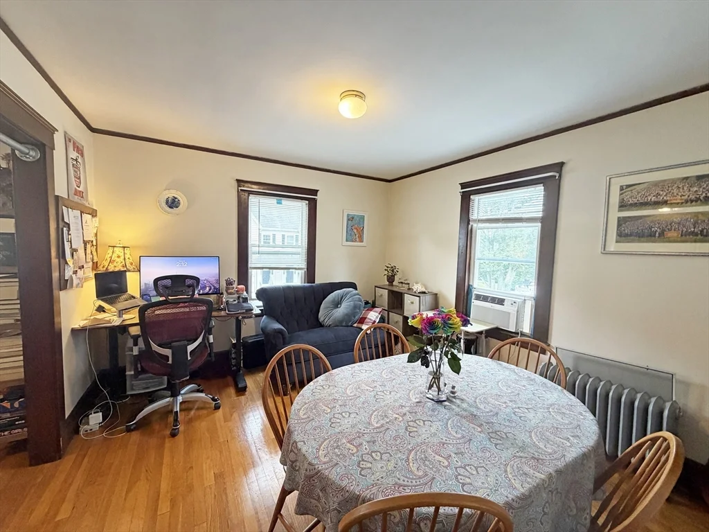 2 bed, 1 bath apartment for rent at 250-252 Robbins St Unit B, South Side — photo 4 of 13