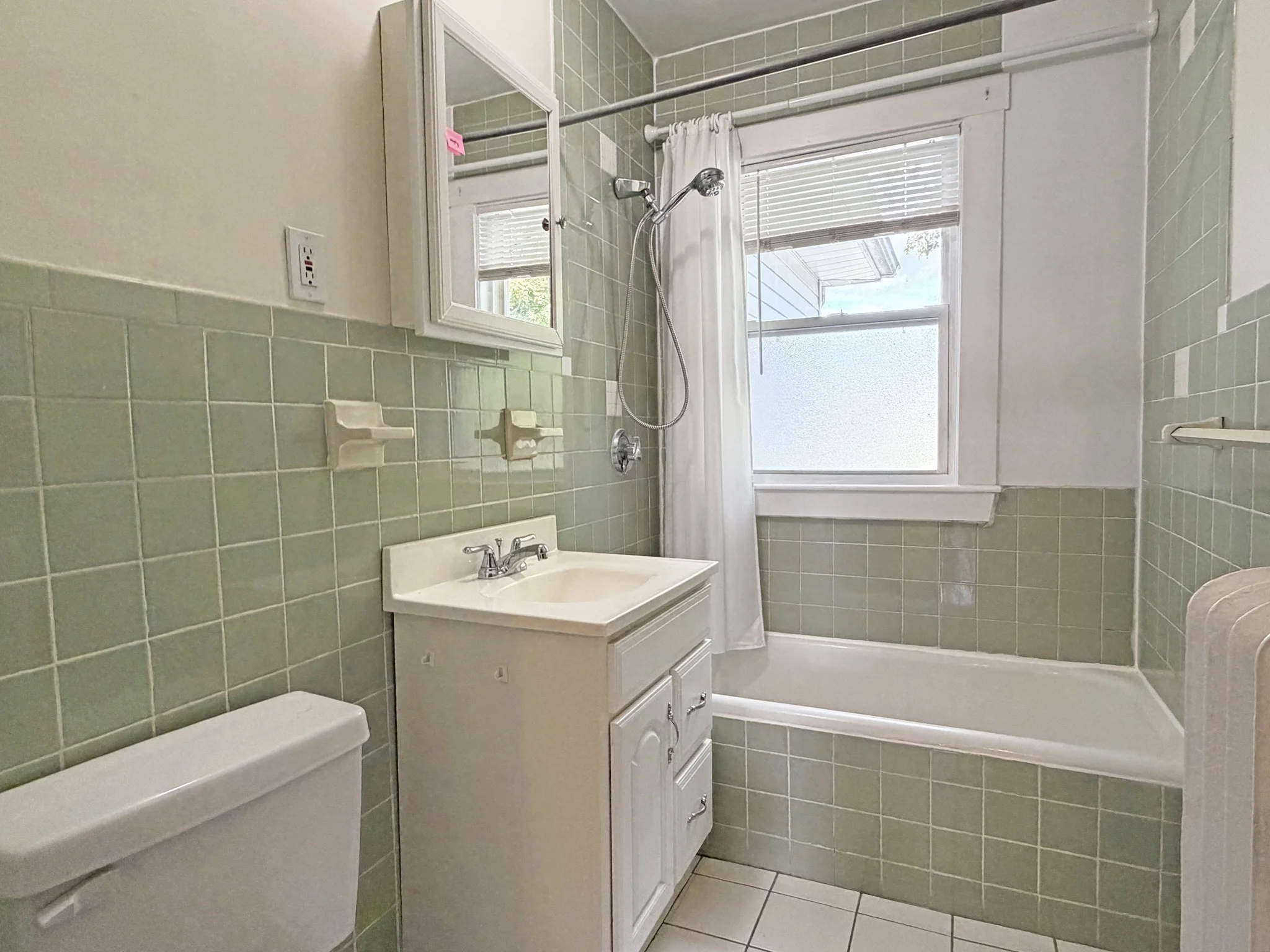 2 bed, 1 bath apartment for rent at 250-252 Robbins St Unit B, South Side — photo 20 of 22