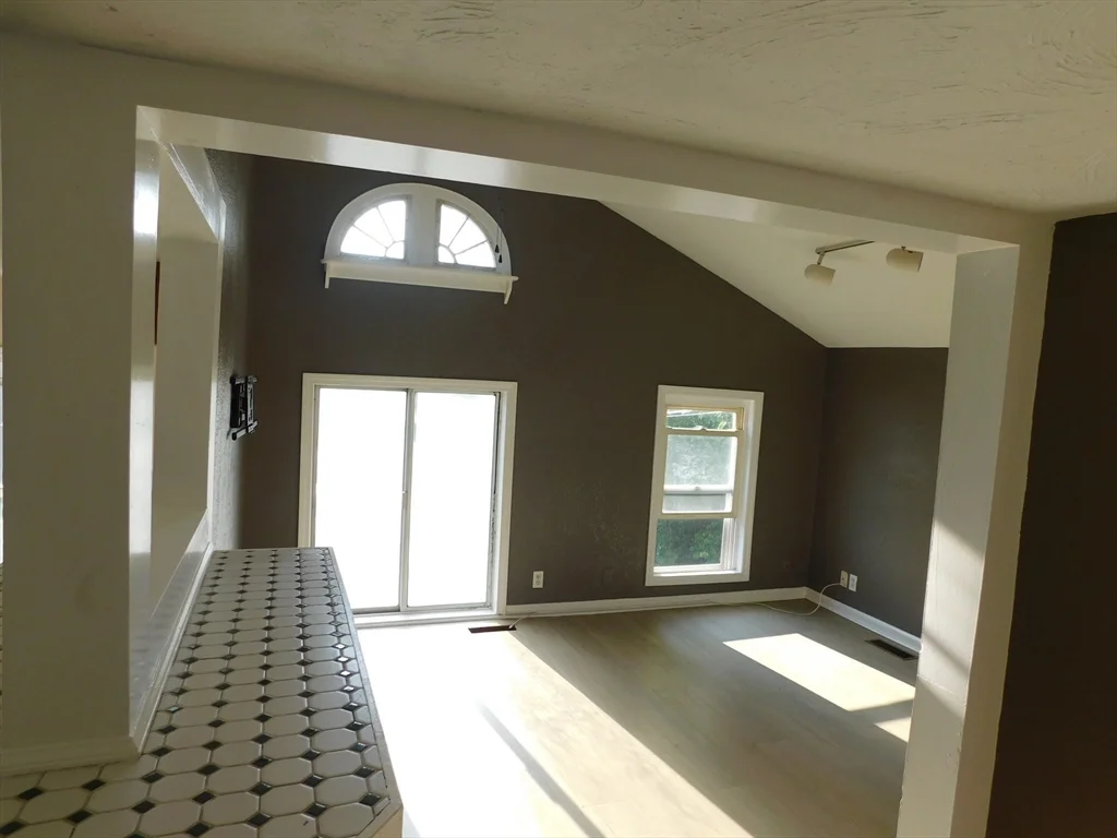 2 bed, 1 bath apartment for rent at 250-A Parkerville Rd Unit D, Southborough — photo 13 of 19