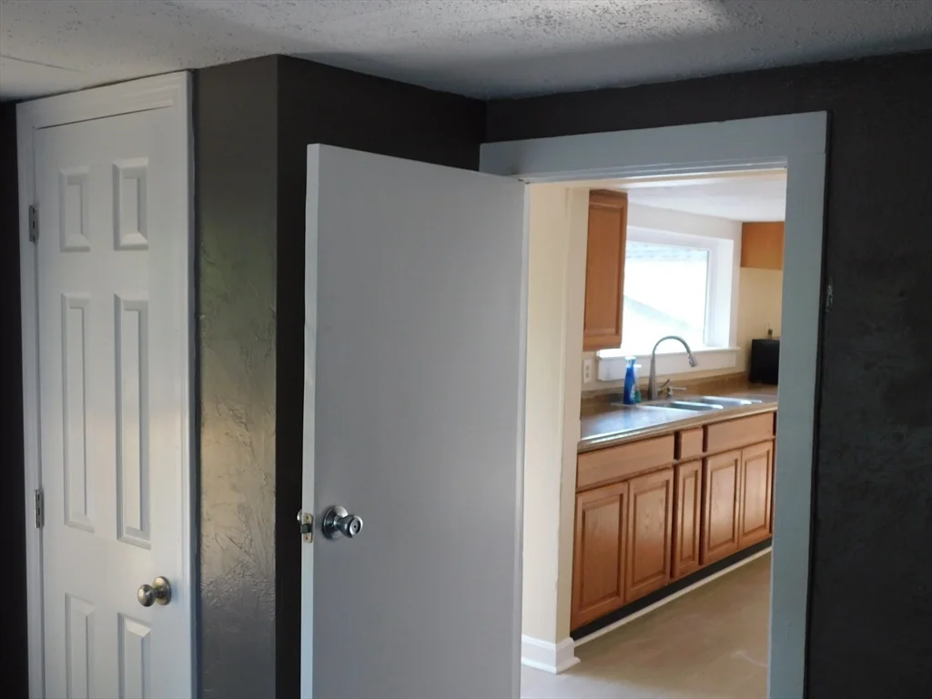 2 bed, 1 bath apartment for rent at 250-A Parkerville Rd Unit D, Southborough — photo 10 of 19
