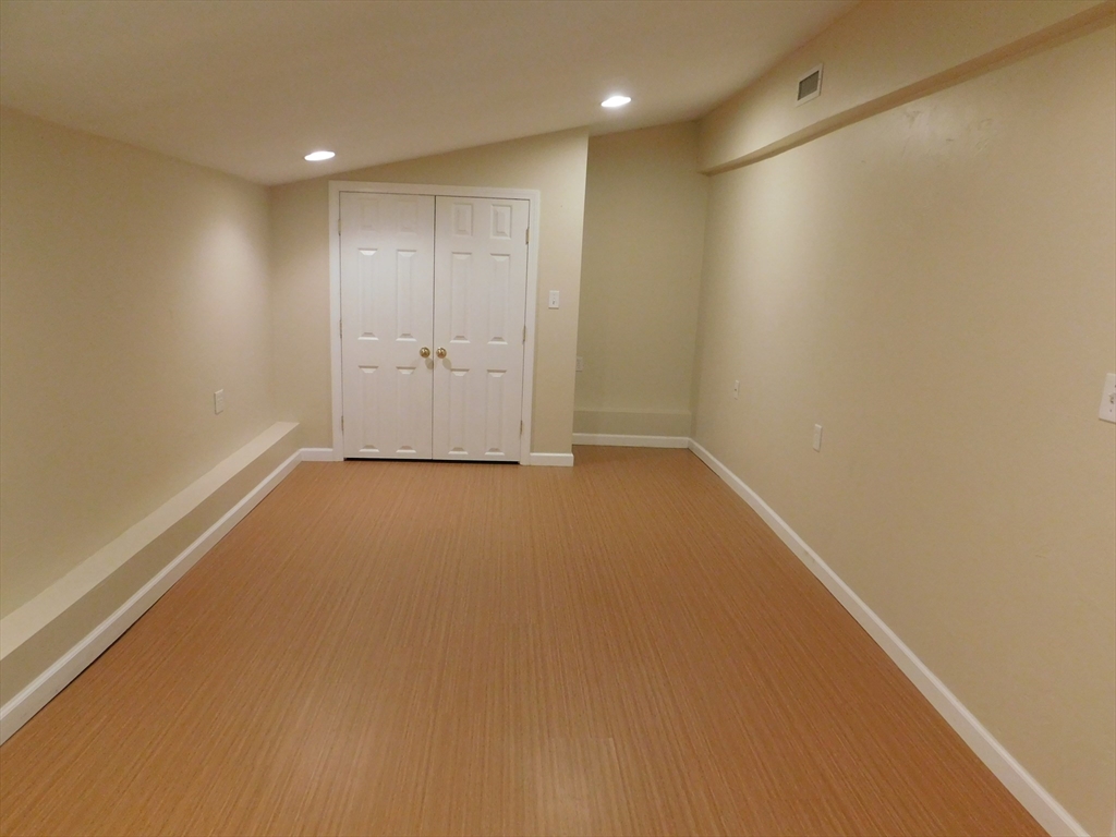 2 bed apartment for rent at 250-A Parkerville Rd Unit E, Southborough — photo 7 of 18