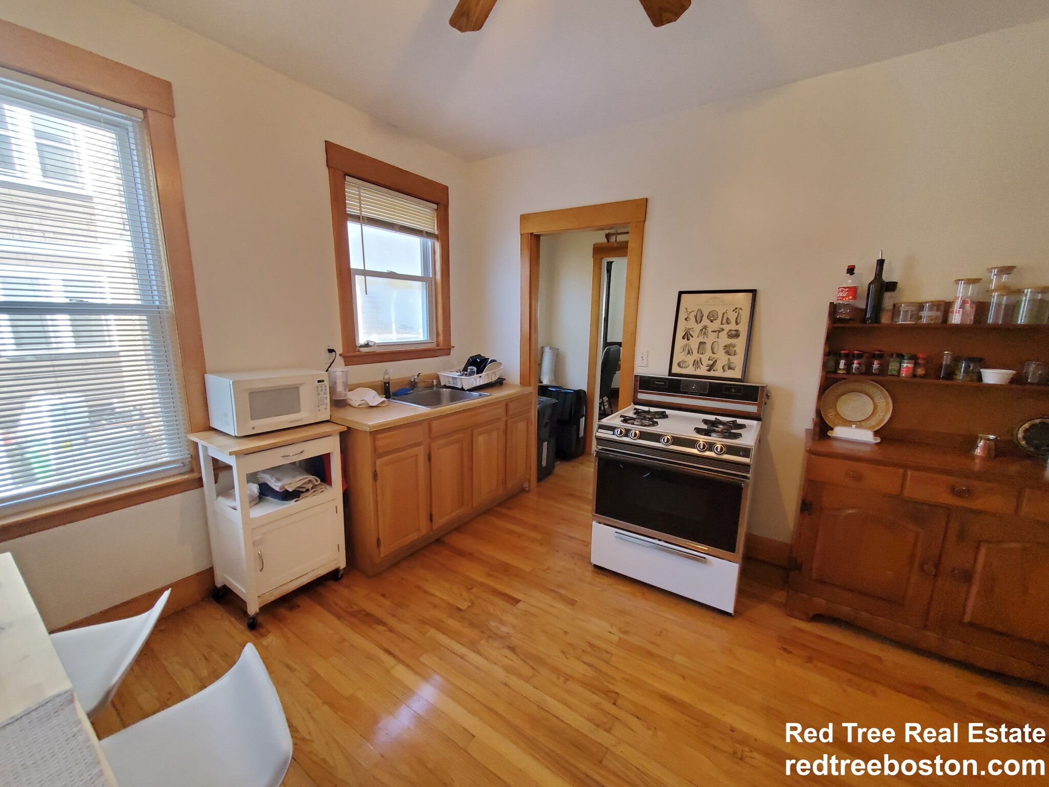 3 bed, 1 bath apartment for rent at 250 Belgrade Ave Unit 1, Roslindale — photo 7 of 19