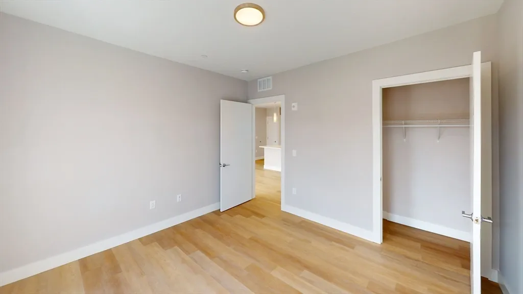 2 bed, 1 bath apartment for rent at 250 Cente Unit 510, Jamaica Plain — photo 7 of 17