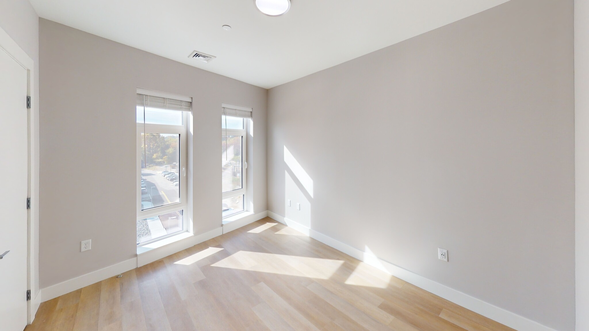 2 bed, 1 bath apartment for rent at 250 Centre St Unit 302, Jamaica Plain — photo 6 of 25