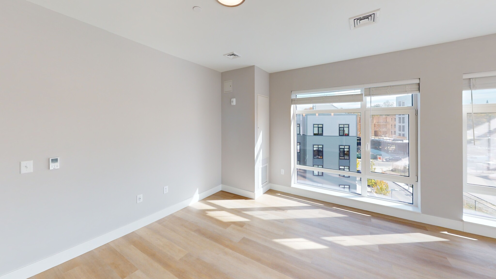 2 bed, 1 bath apartment for rent at 250 Centre St Unit 302, Jamaica Plain — photo 3 of 25