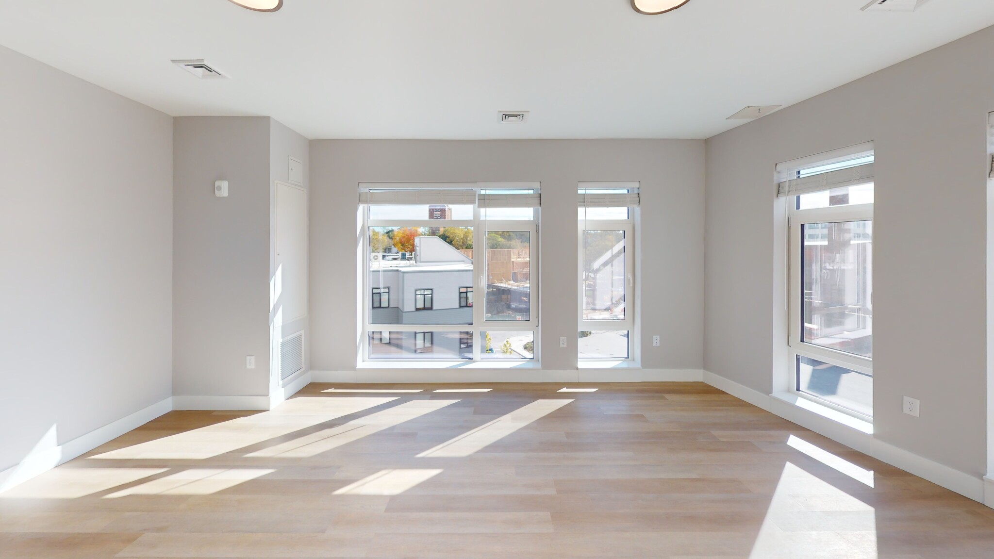 2 bed, 1 bath apartment for rent at 250 Centre St Unit 502, Jamaica Plain — photo 2 of 25