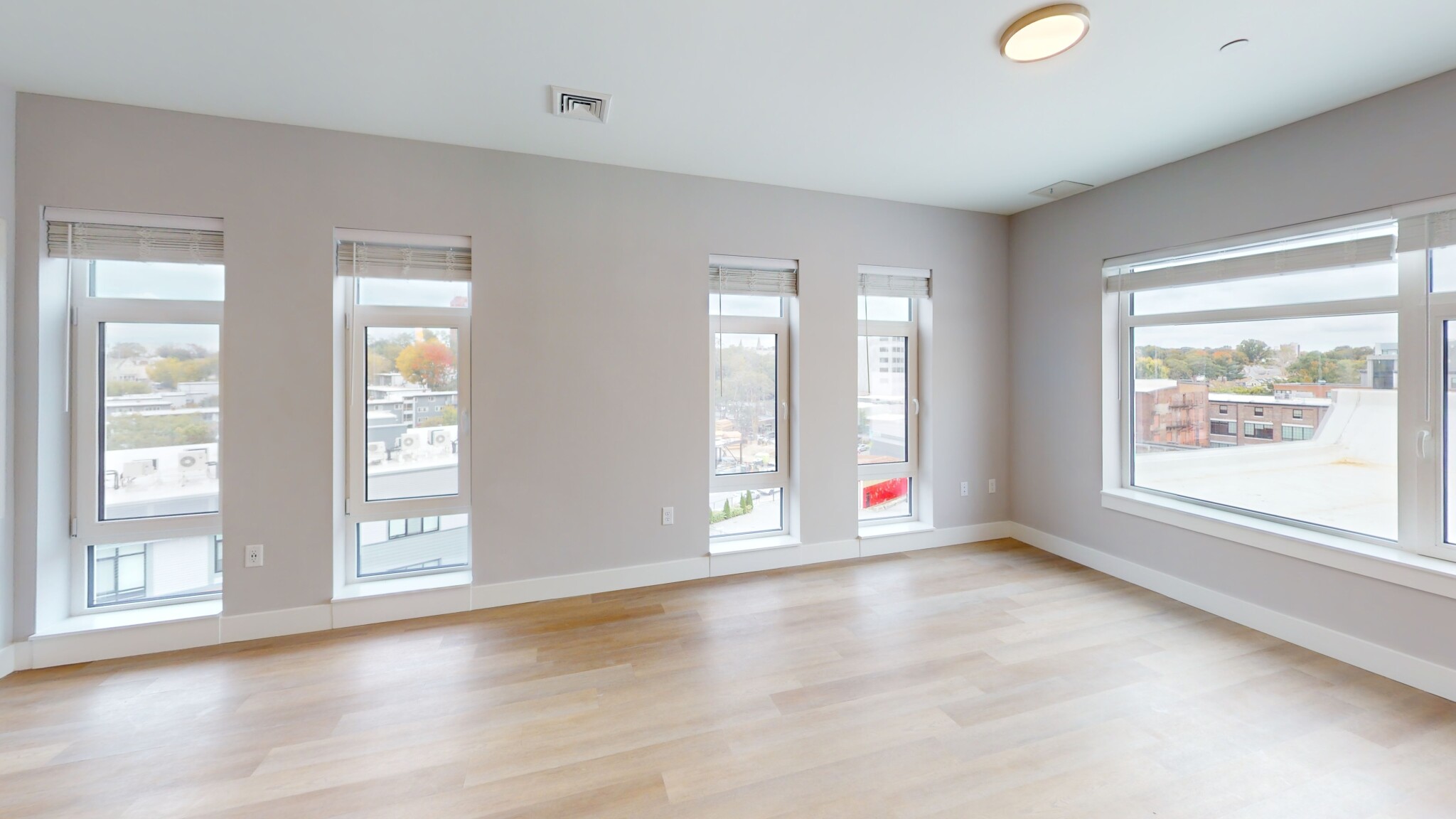 2 bed, 1 bath apartment for rent at 250 Centre St Unit 600, Jamaica Plain — photo 3 of 25