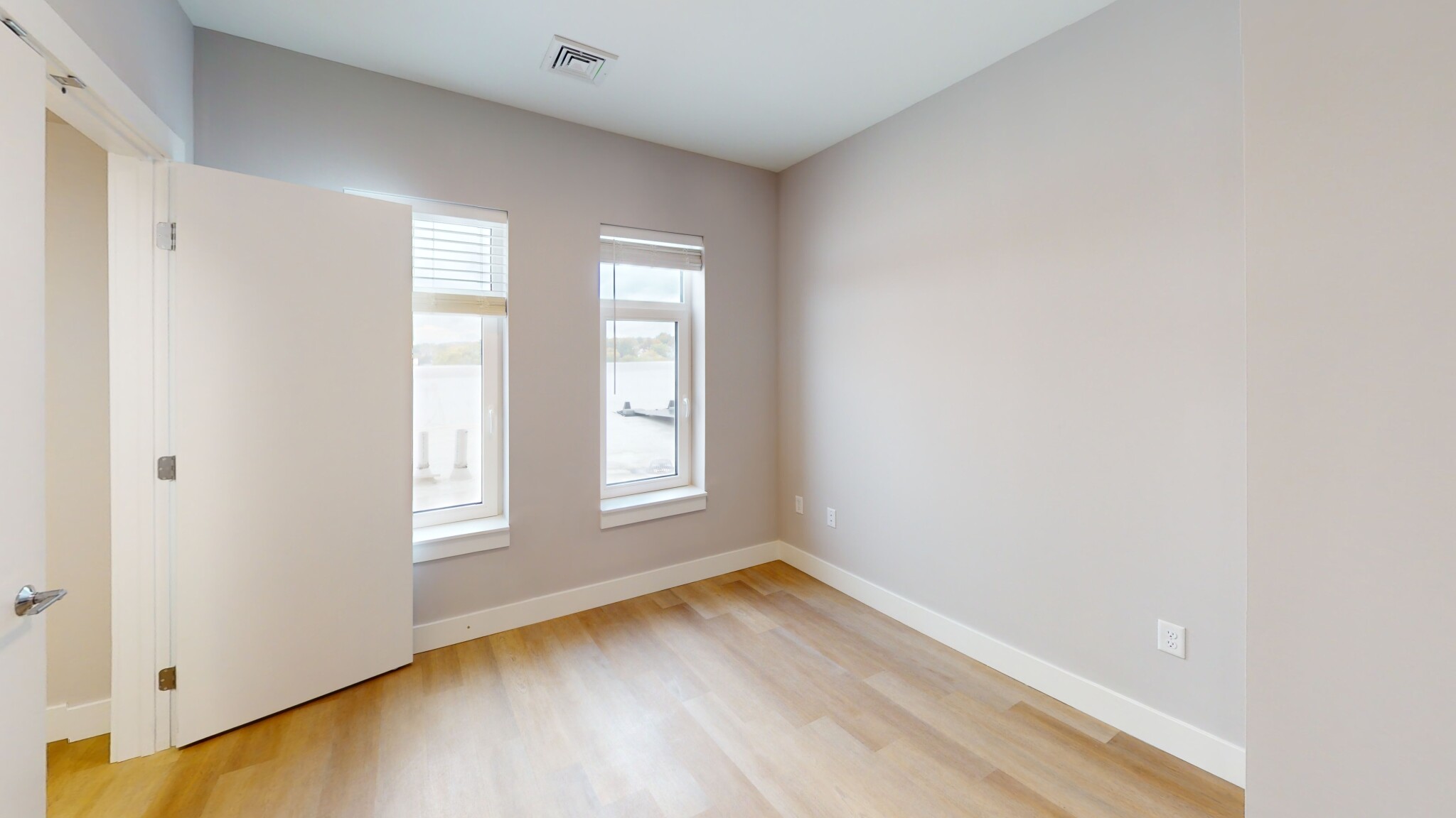 2 bed, 1 bath apartment for rent at 250 Centre St Unit 600, Jamaica Plain — photo 8 of 25