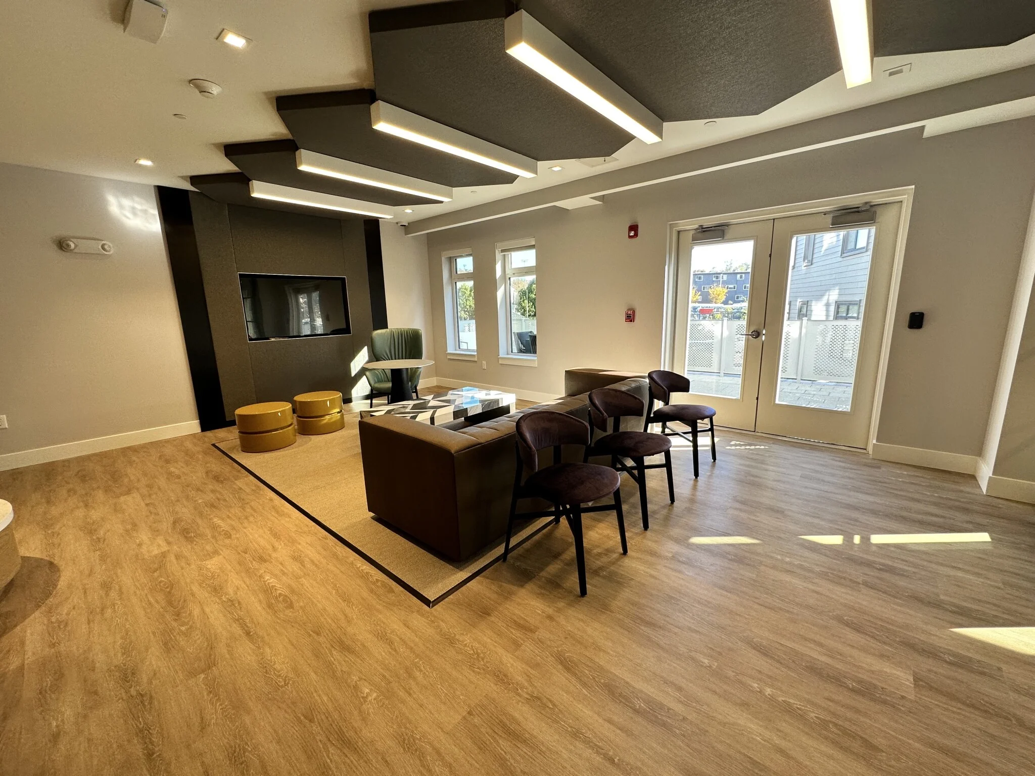 2 bed, 1 bath apartment for rent at 250 Centre St Unit 606, Jamaica Plain — photo 4 of 14