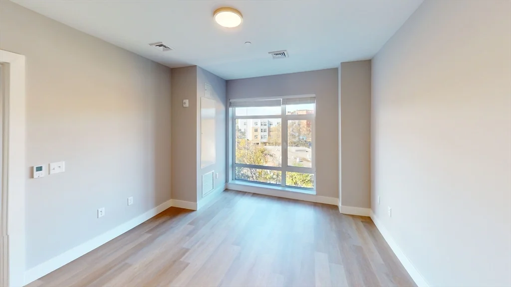 1 bed, 1 bath apartment for rent at 250 Centre Unit 411, Jamaica Plain — photo 5 of 17